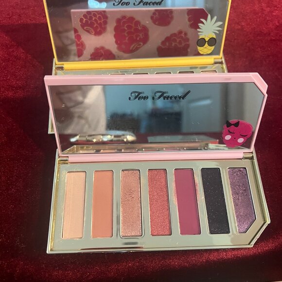 Beautiful Too Faced Lot of Makeup, used and new (2527) - Picture 4 of 8